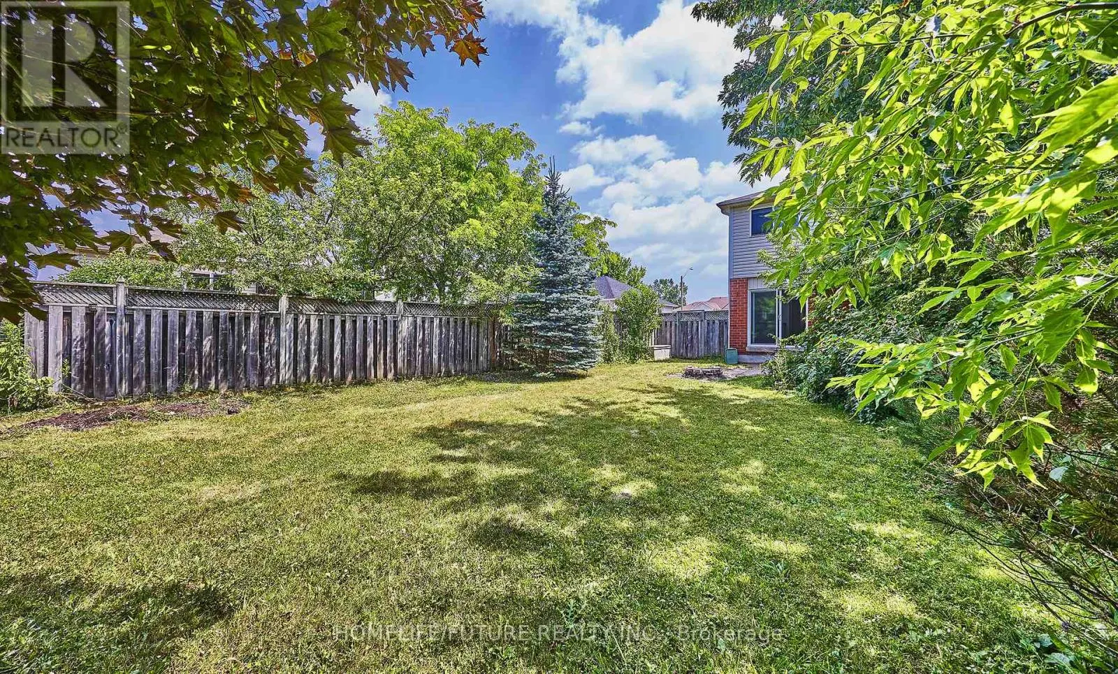 6 PICKETT CRESCENT