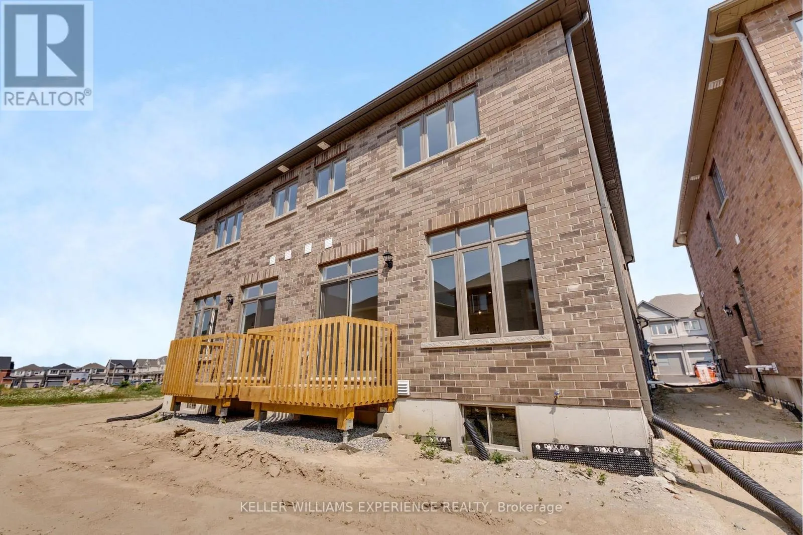 54 SAGEWOOD AVENUE
