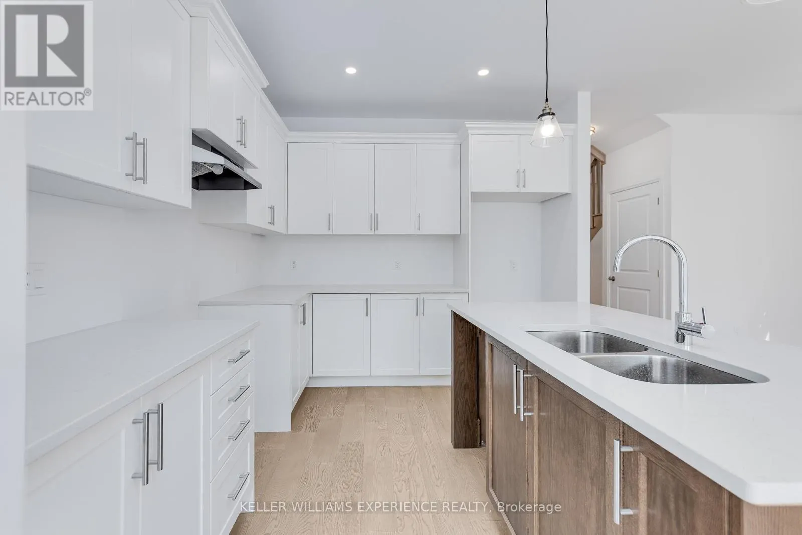 54 SAGEWOOD AVENUE