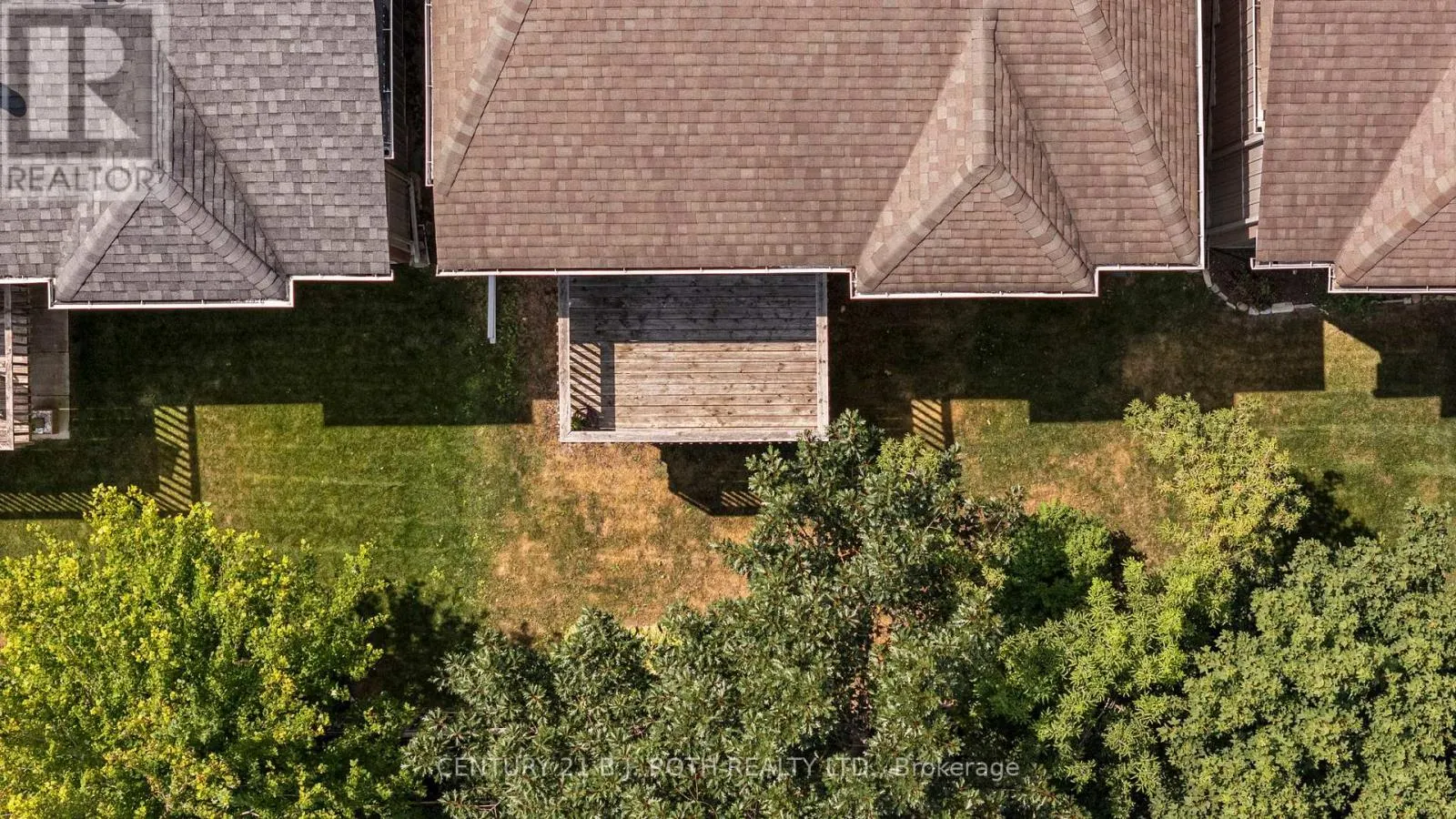 8 CANTERBURY CIRCLE