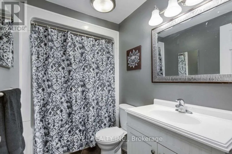 24 LAMPMAN LANE