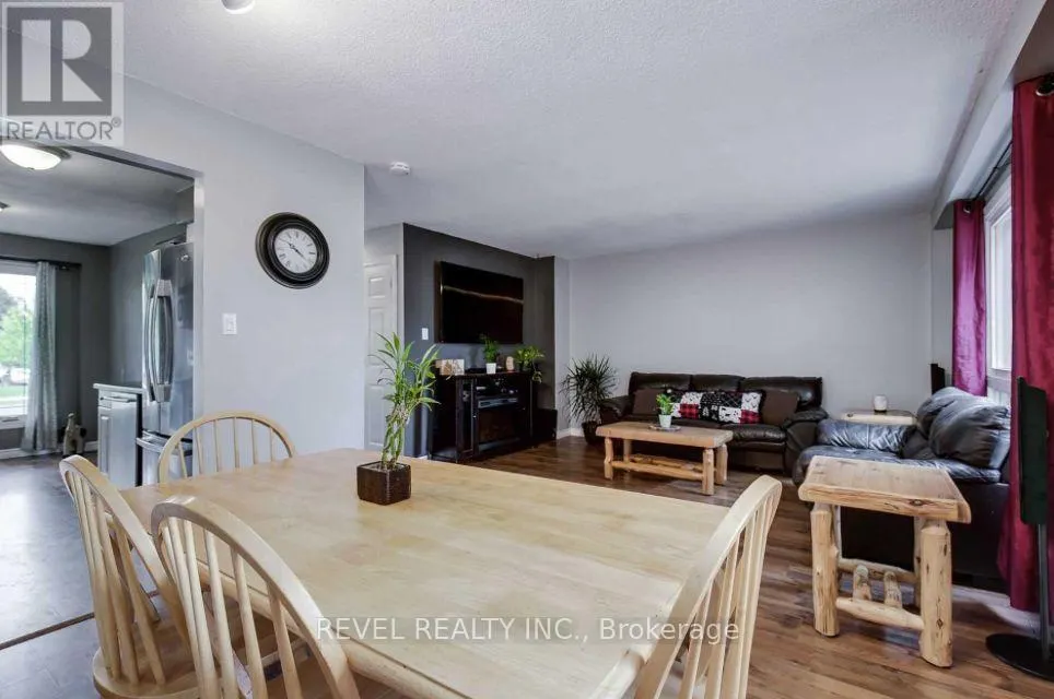 24 LAMPMAN LANE