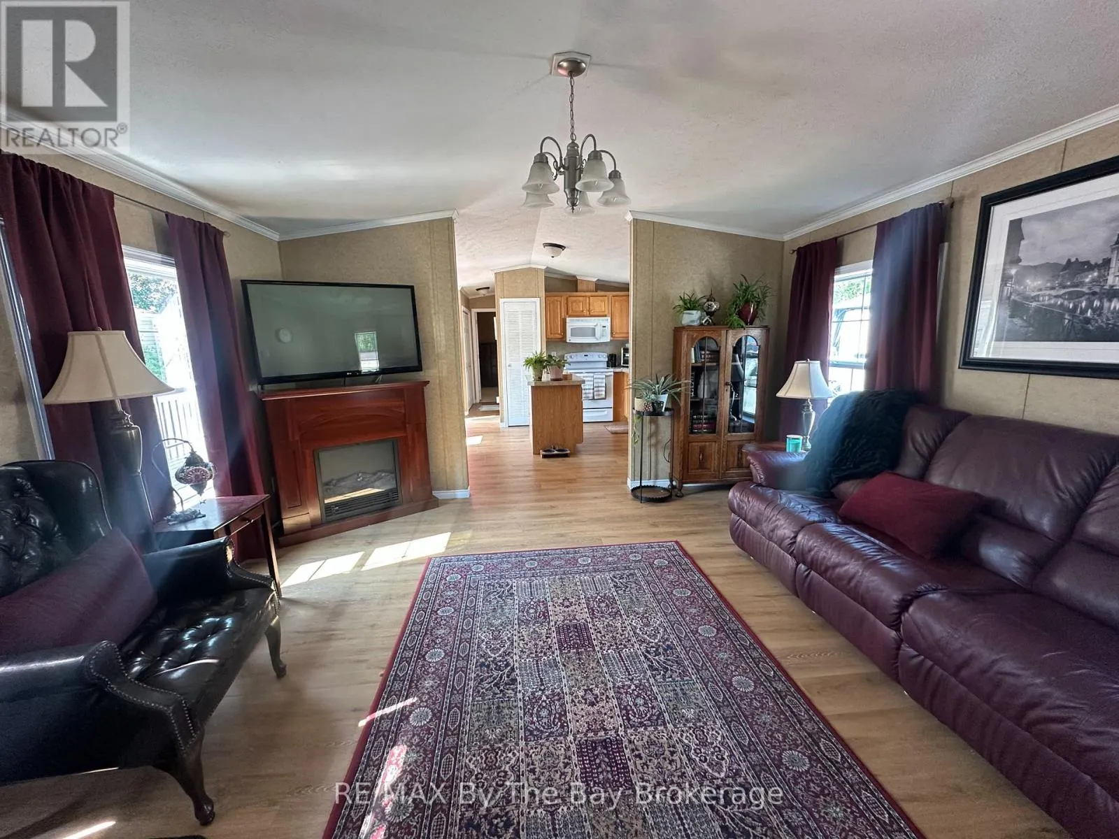 40 GEORGIAN GLEN DRIVE