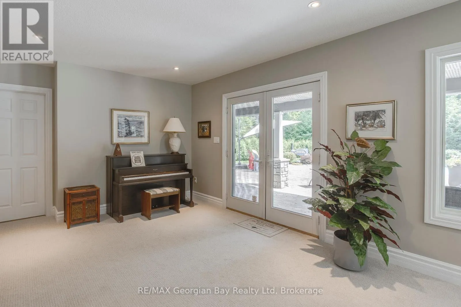 25 COPELAND CREEK DRIVE