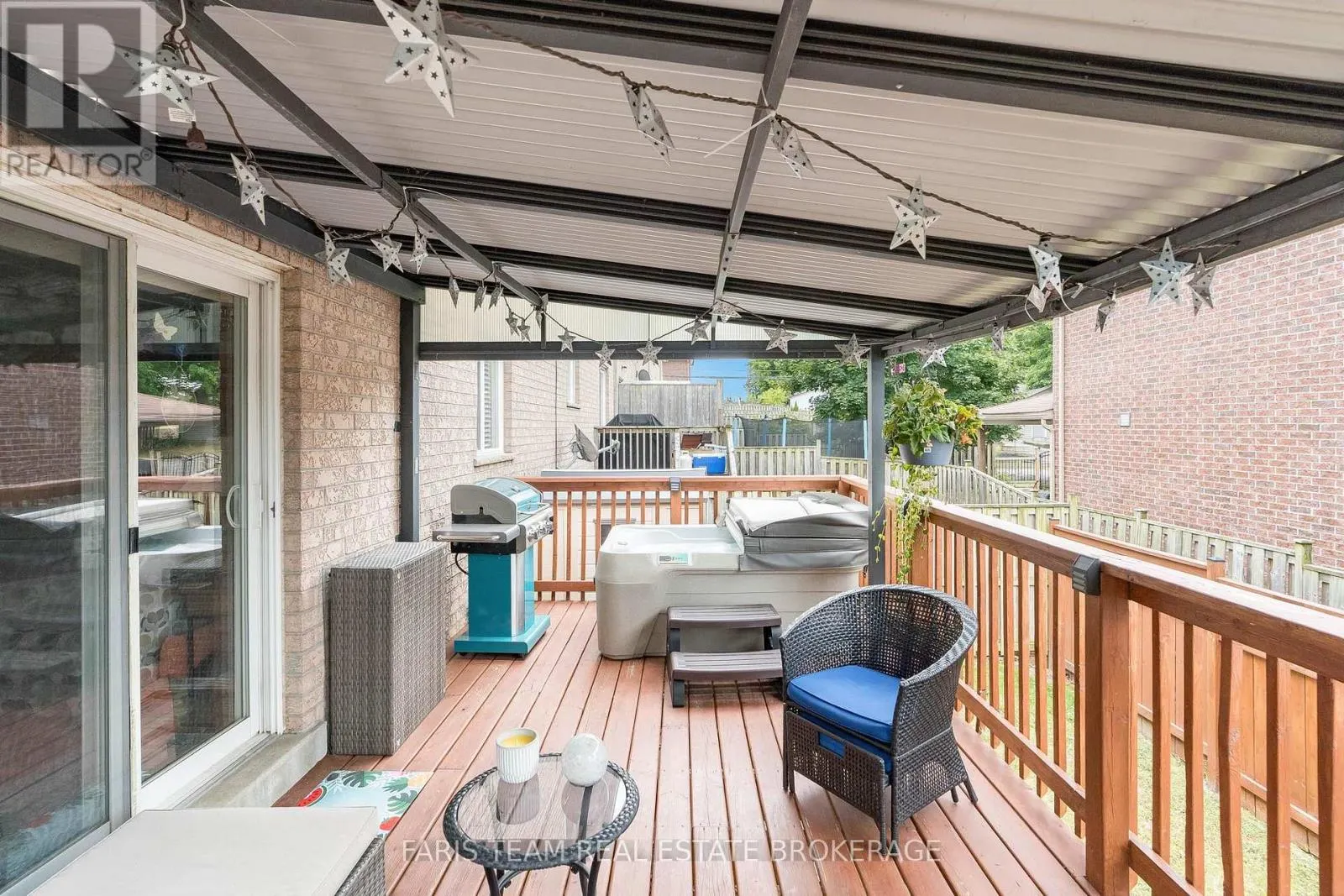 16 OWEN STREET