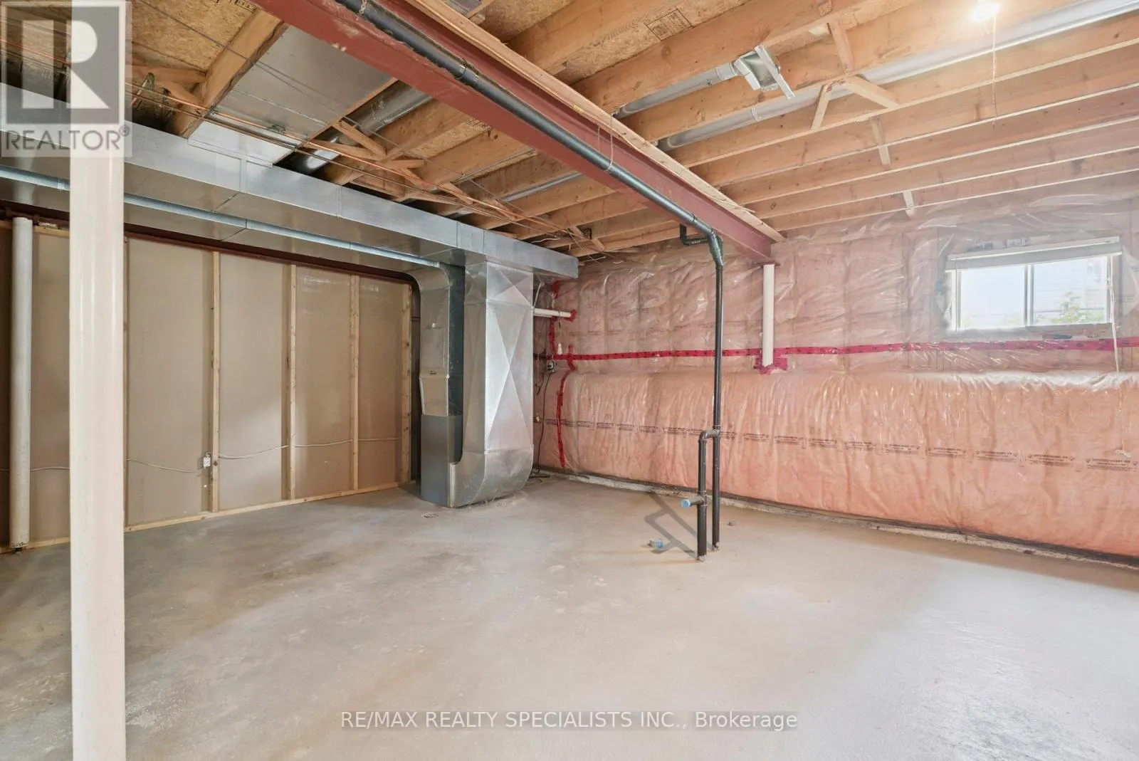 8 BROUWER CRESCENT