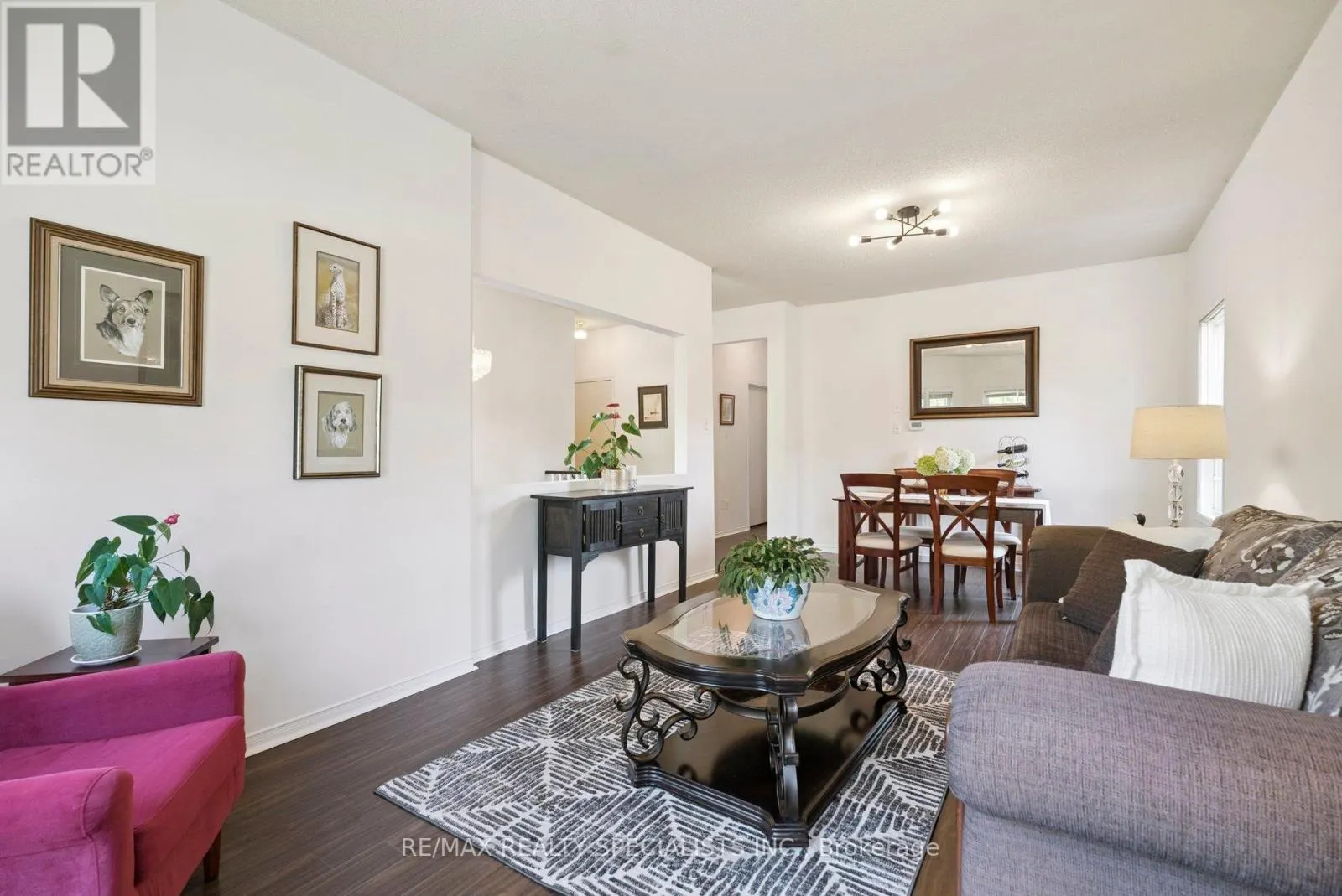 8 BROUWER CRESCENT