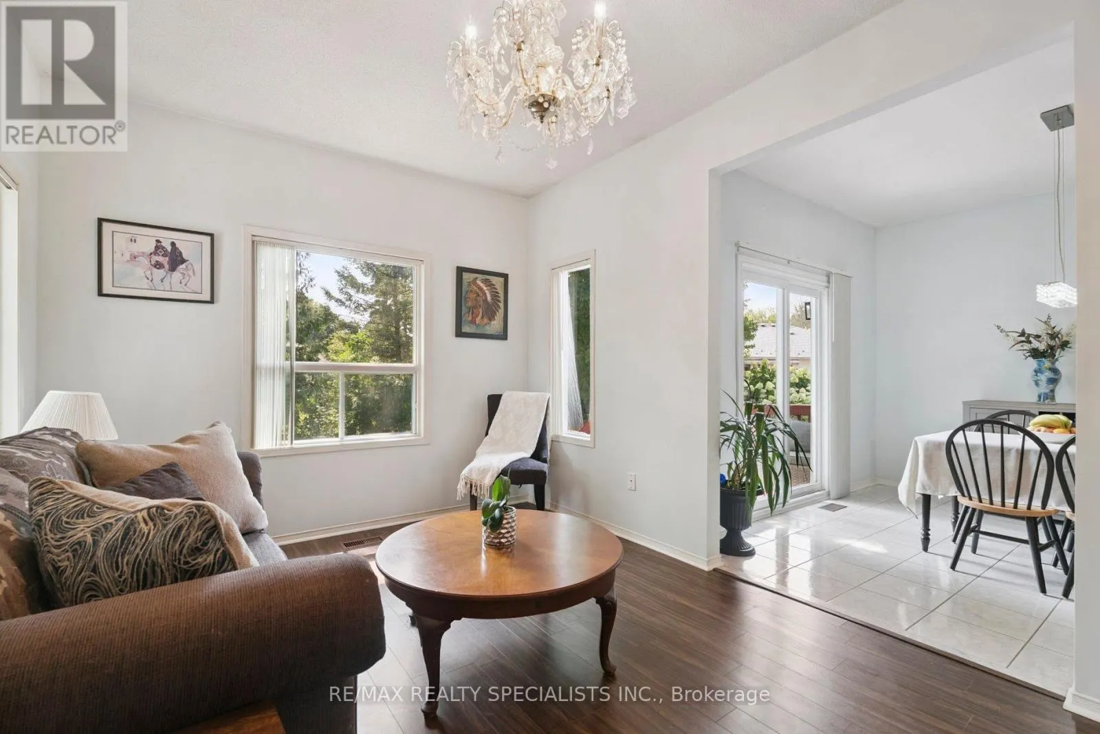 8 BROUWER CRESCENT