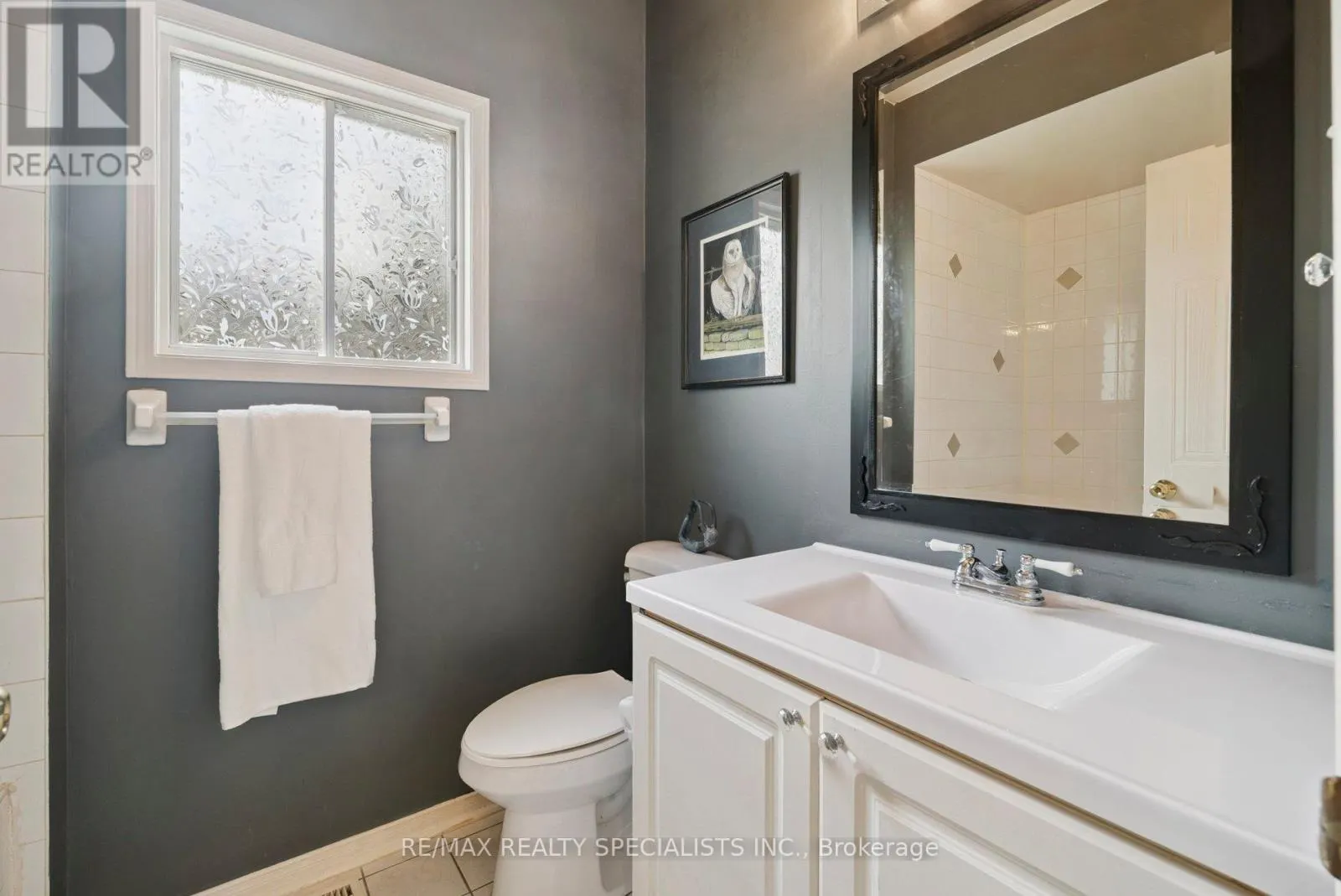 8 BROUWER CRESCENT