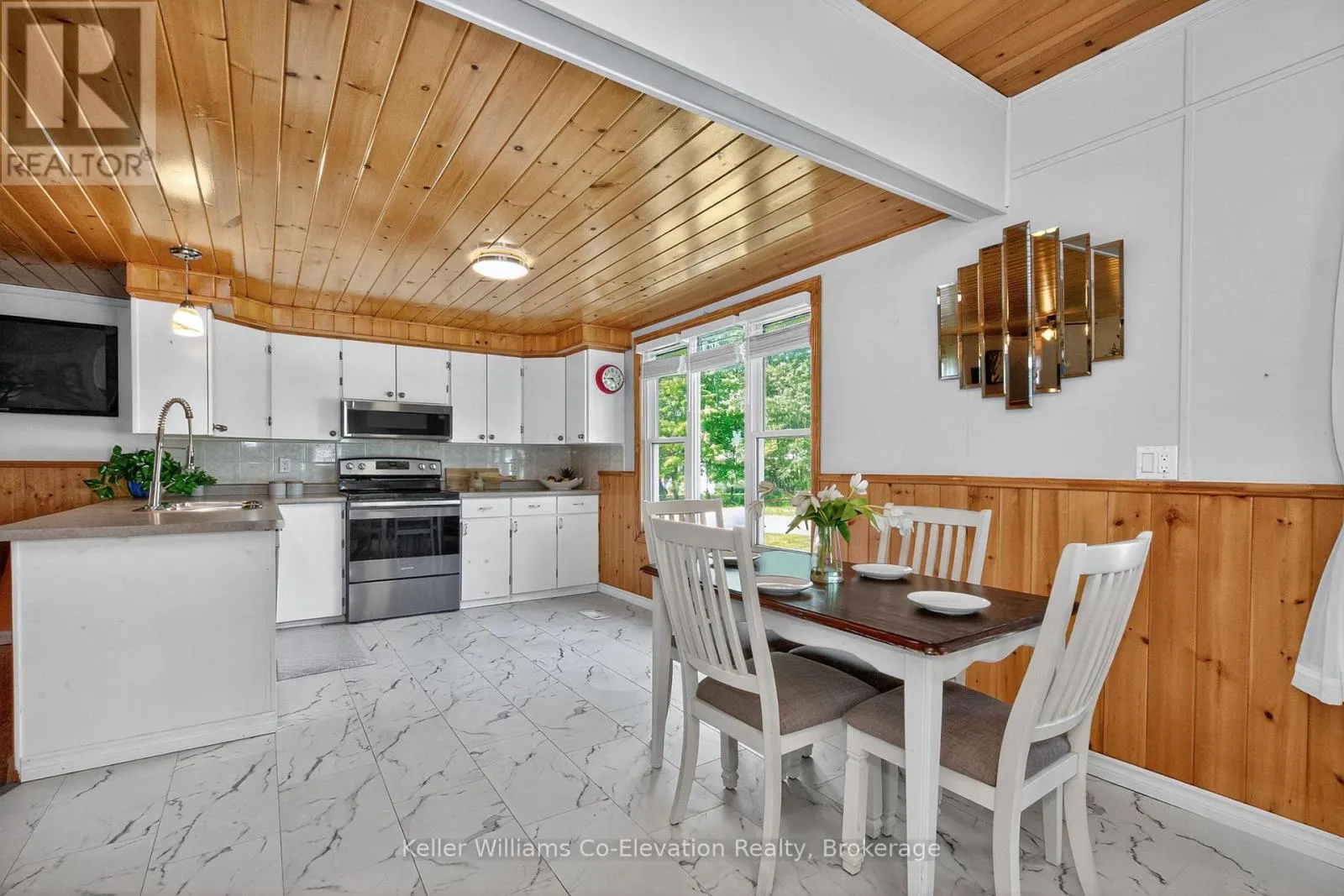 51 - 5263 ELLIOTT SIDE ROAD, #51