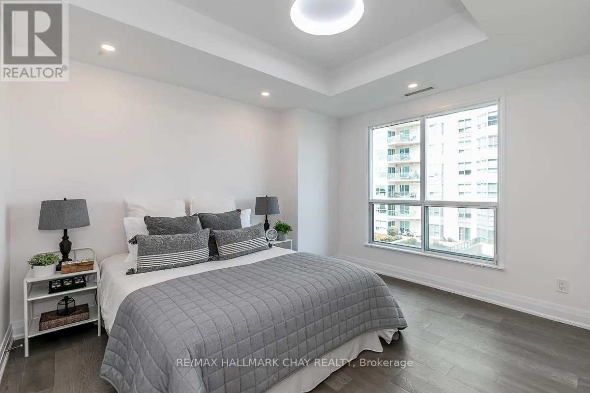509 - 2 TORONTO STREET