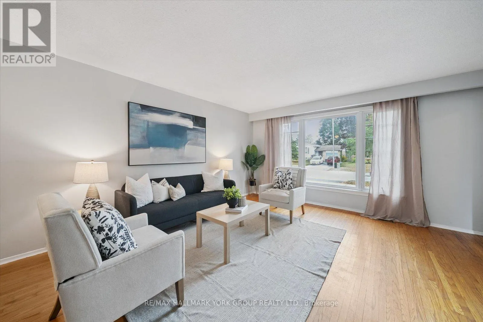 6 GLENECHO DRIVE