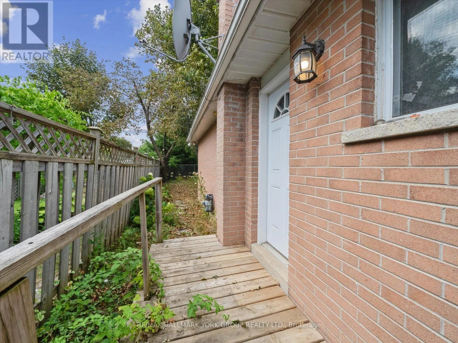 6 GLENECHO DRIVE