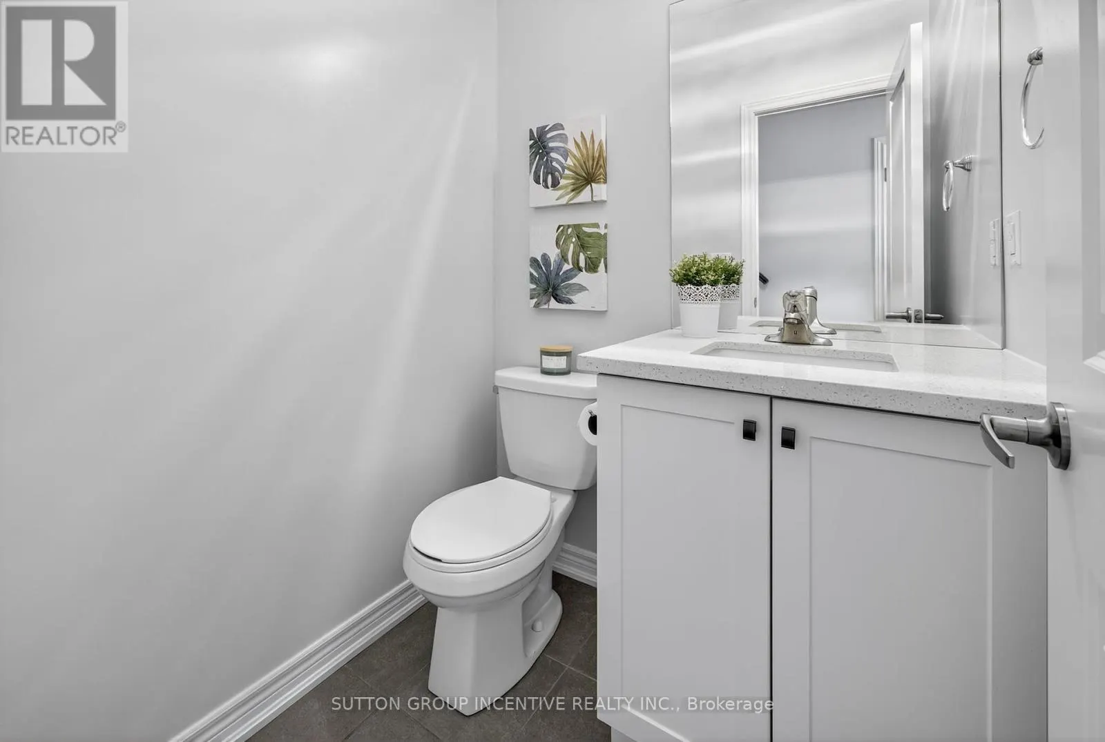 17 CHURCHLEA MEWS