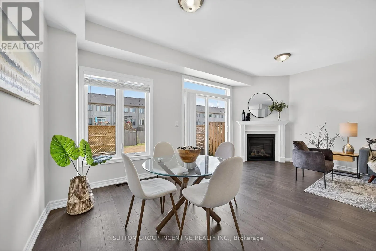 17 CHURCHLEA MEWS