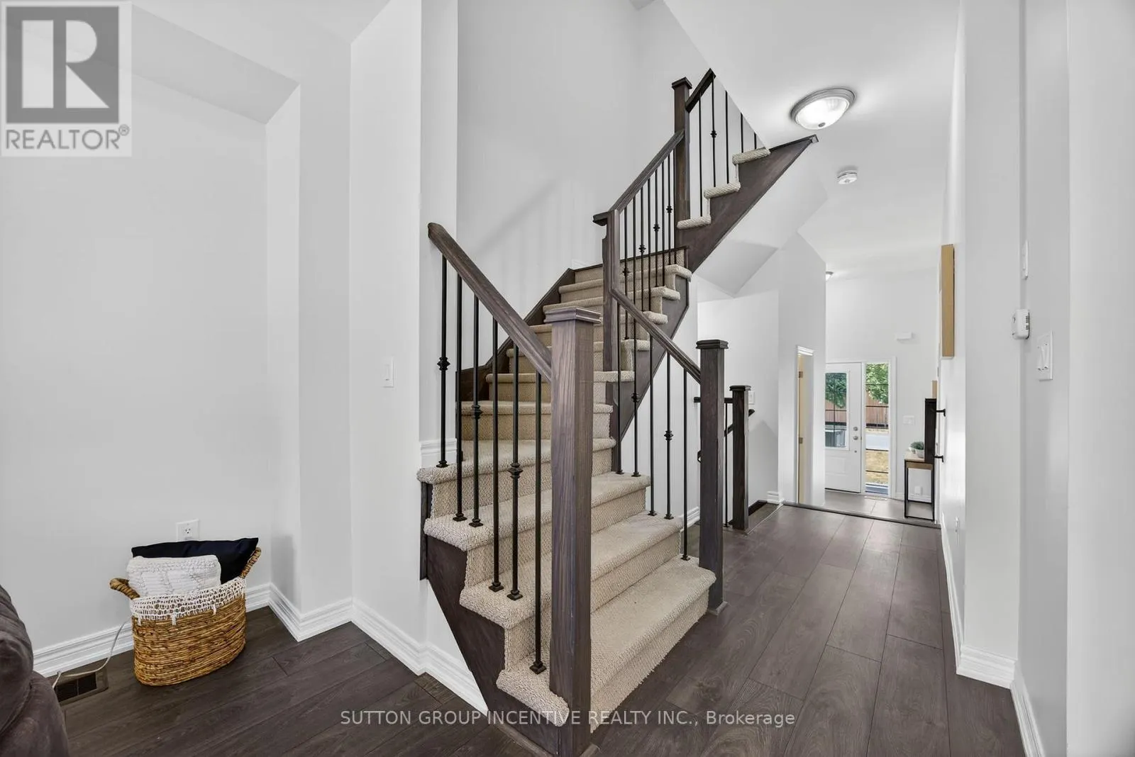 17 CHURCHLEA MEWS