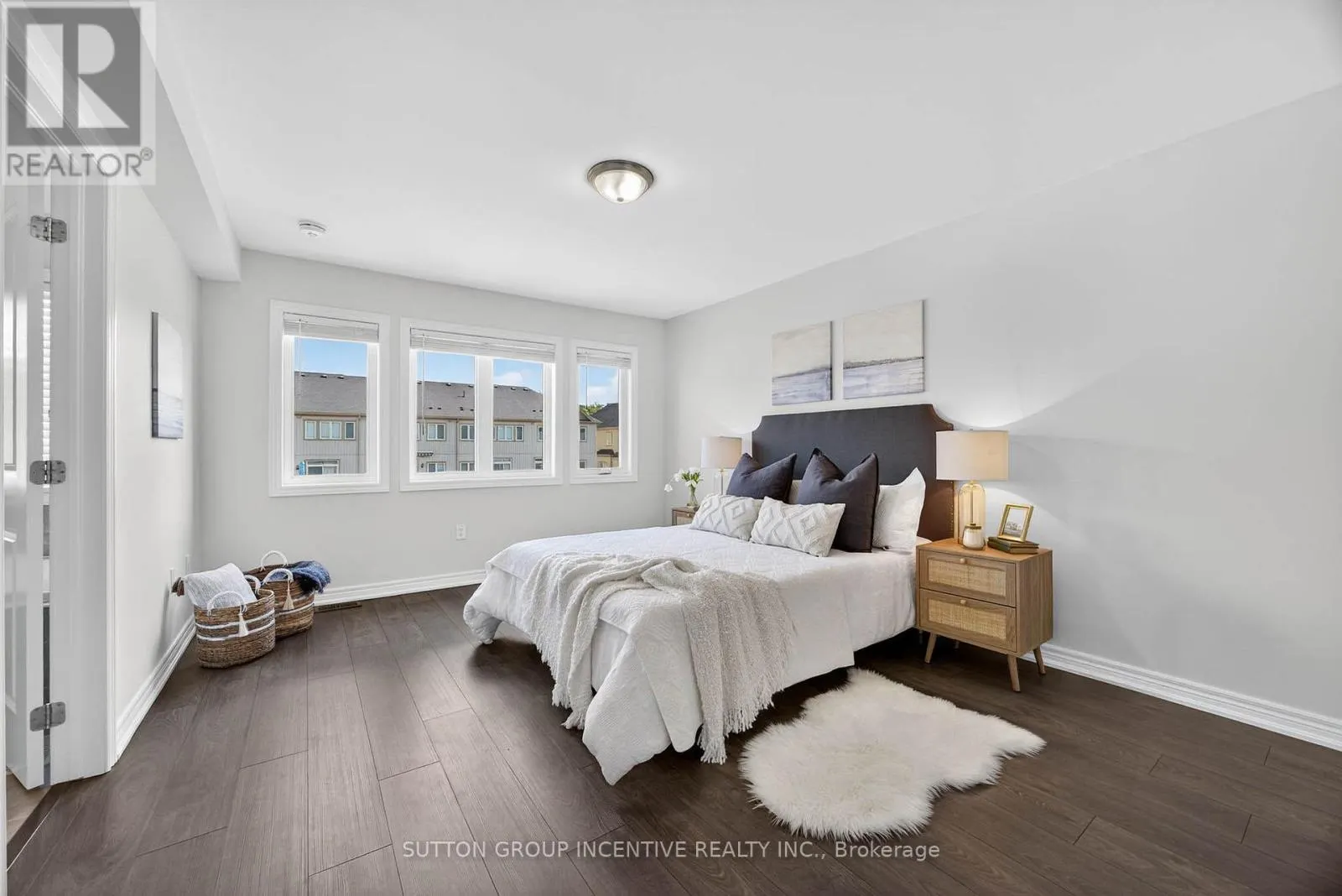 17 CHURCHLEA MEWS