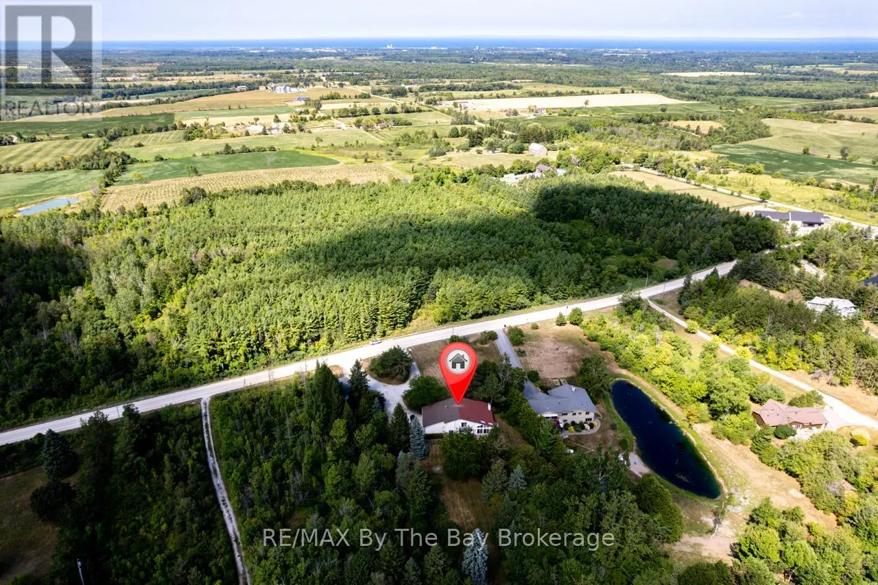 8223 30/31 SIDE ROAD