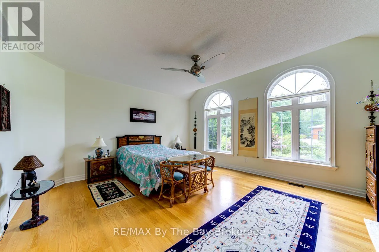 28 BRIDLEWOOD CRESCENT