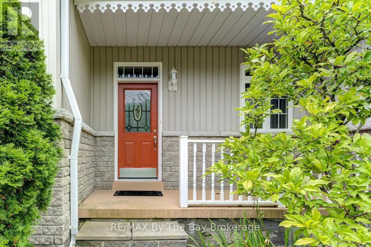 28 BRIDLEWOOD CRESCENT