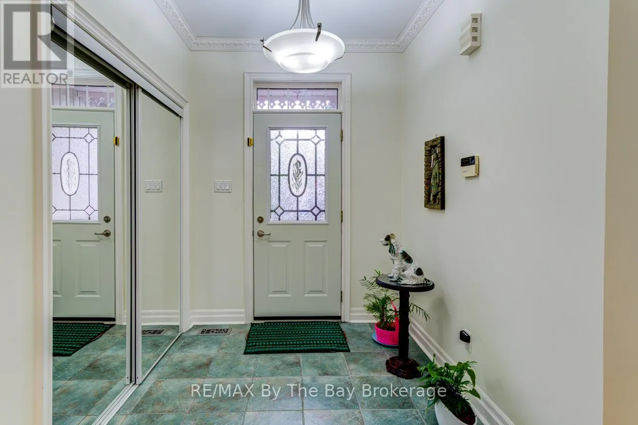 28 BRIDLEWOOD CRESCENT