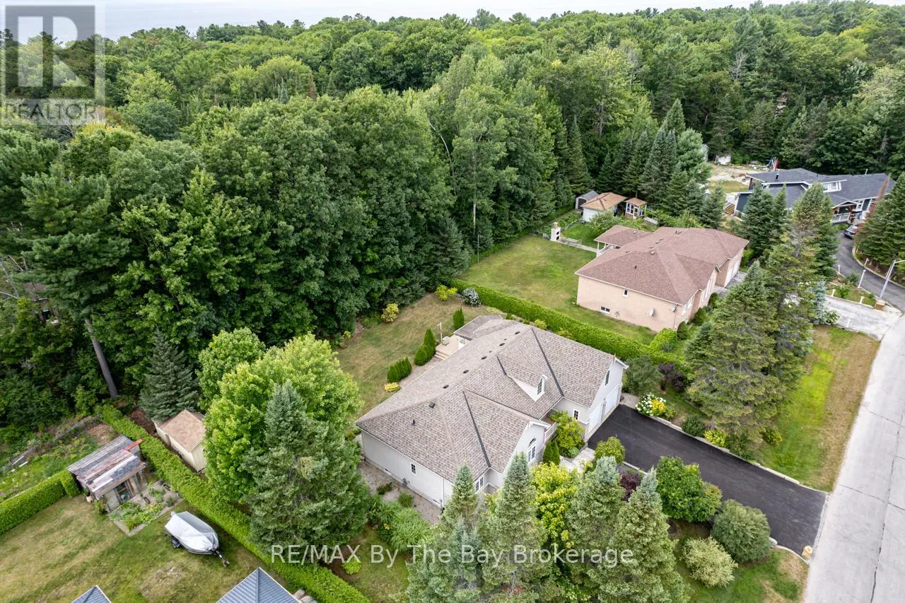 28 BRIDLEWOOD CRESCENT