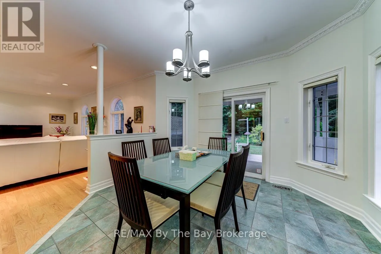 28 BRIDLEWOOD CRESCENT