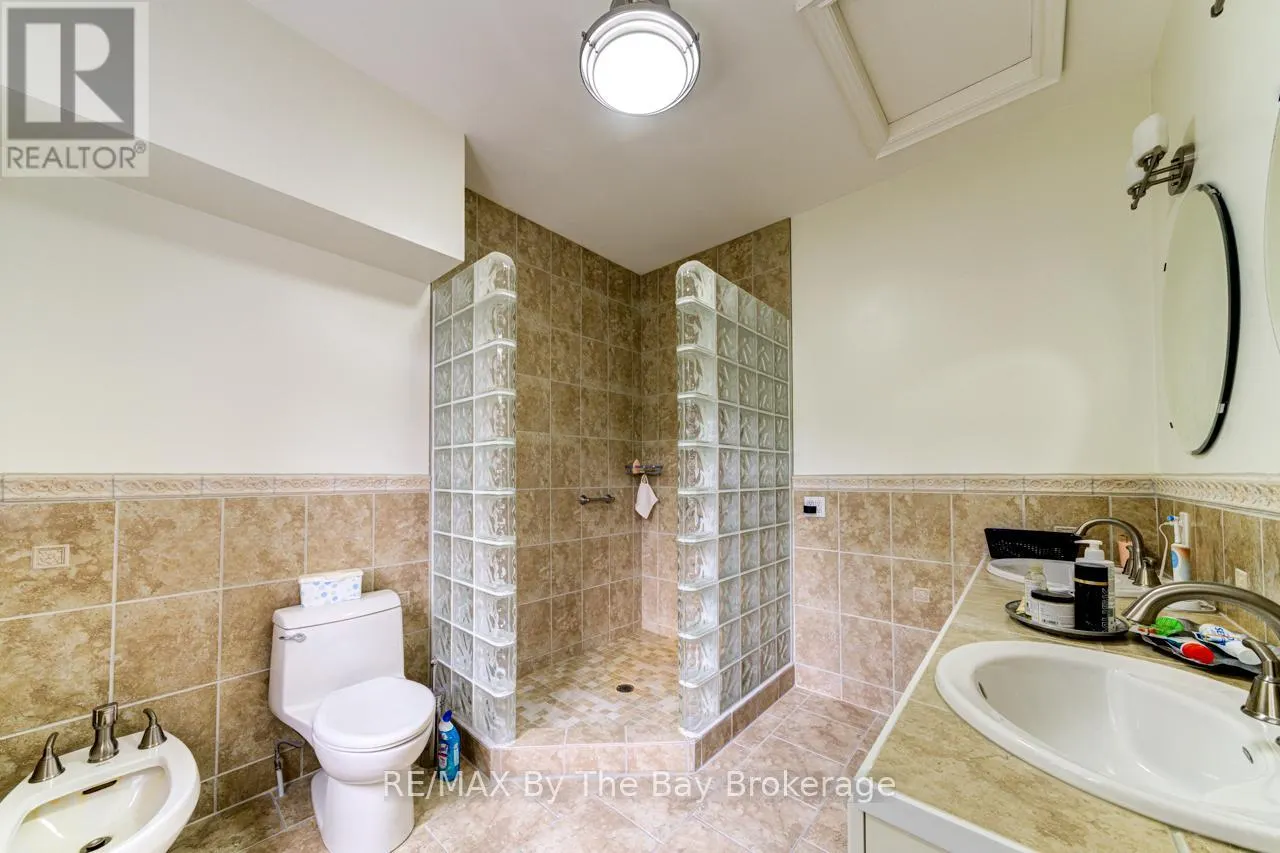 28 BRIDLEWOOD CRESCENT