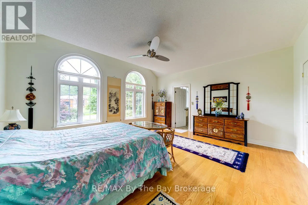 28 BRIDLEWOOD CRESCENT