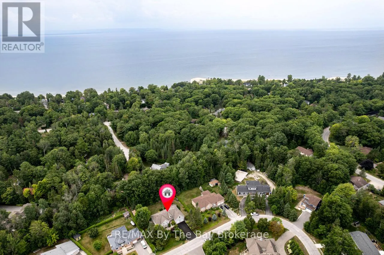 28 BRIDLEWOOD CRESCENT