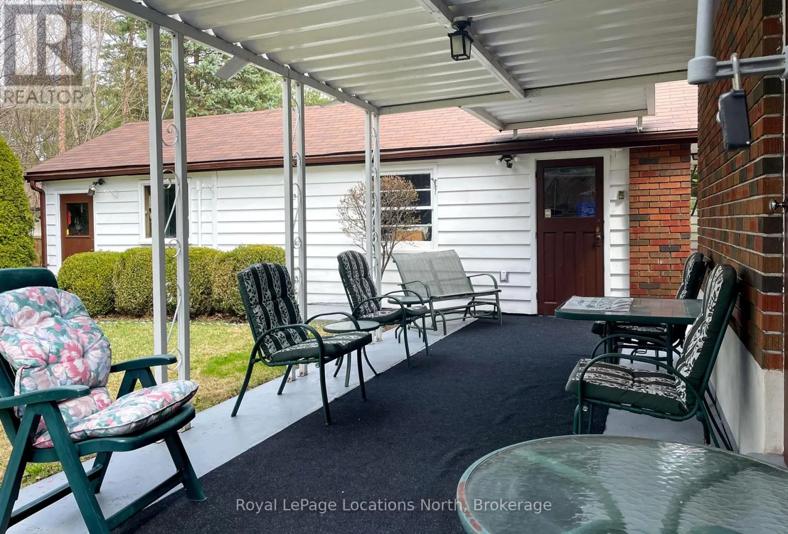 212 KIRKWOOD DRIVE