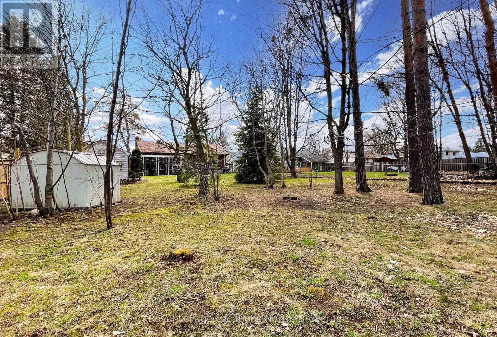 212 KIRKWOOD DRIVE