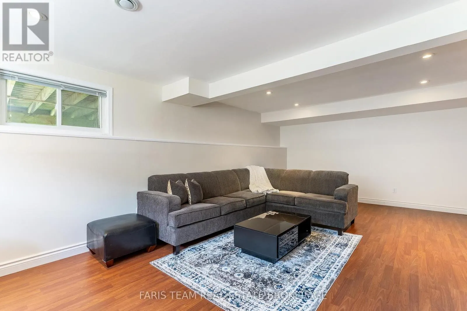 83 GEORGIAS WALK