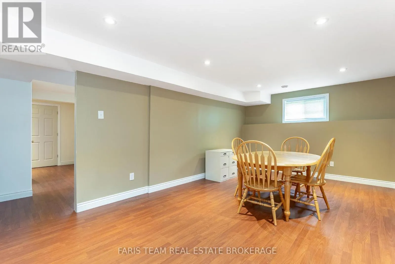 83 GEORGIAS WALK