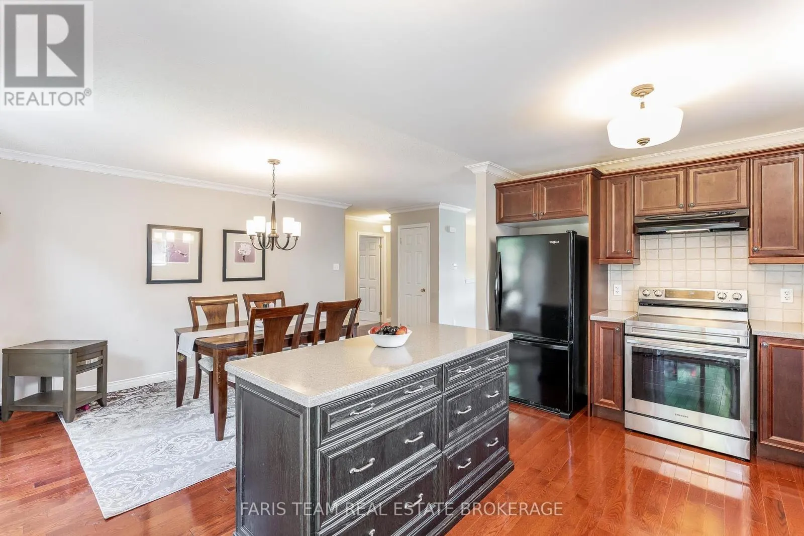 83 GEORGIAS WALK