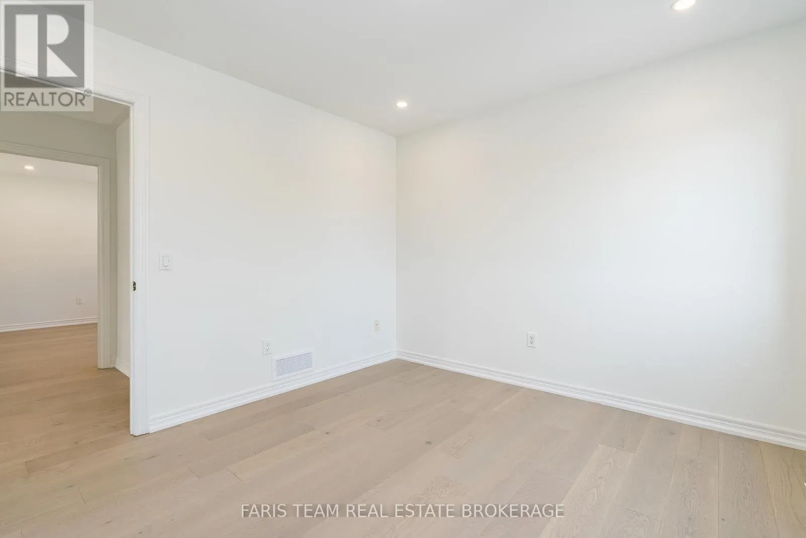 2 VANESSA DRIVE