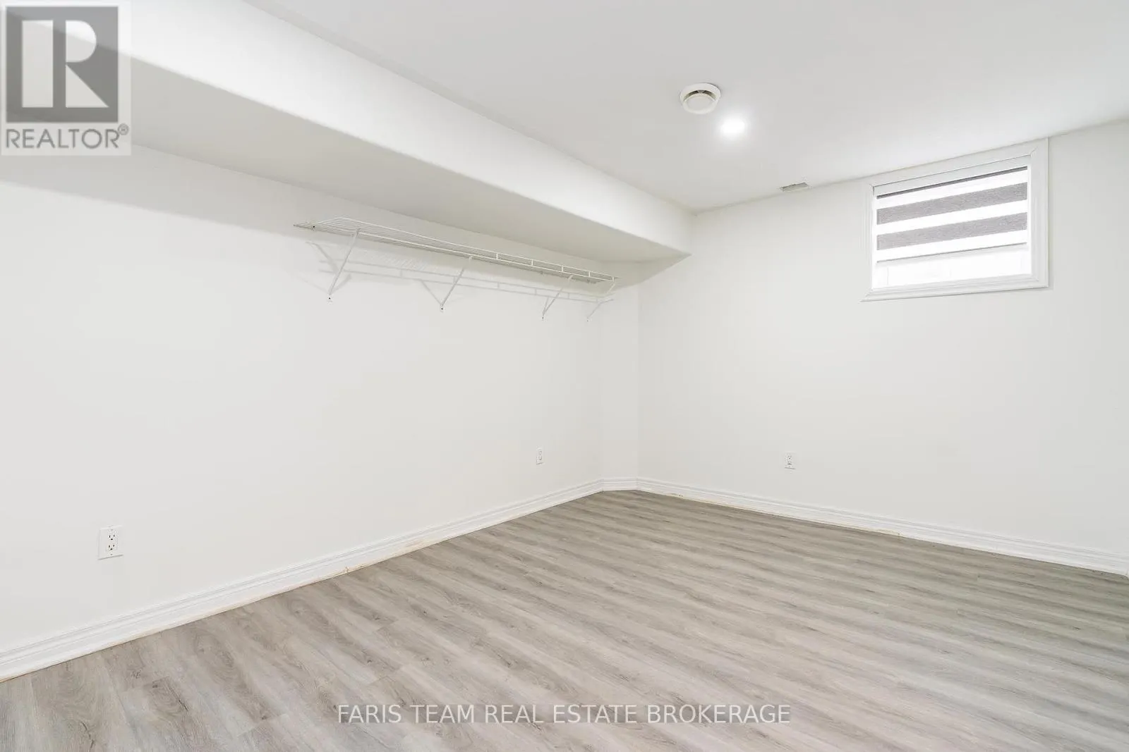 2 VANESSA DRIVE