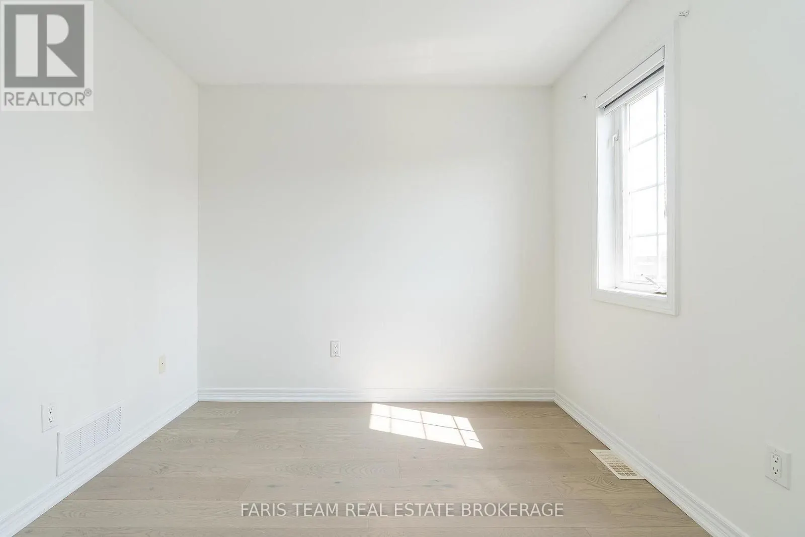 2 VANESSA DRIVE