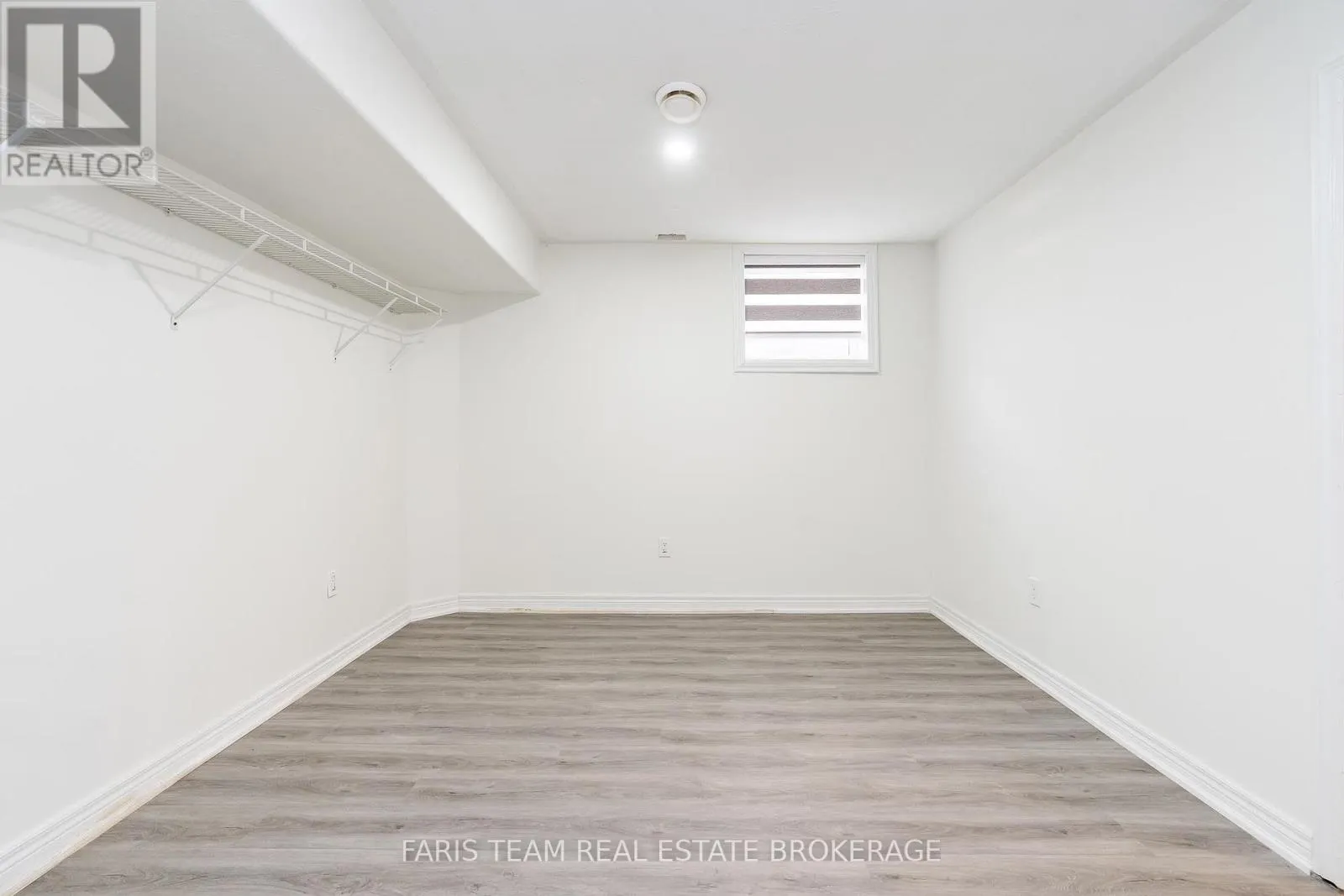 2 VANESSA DRIVE
