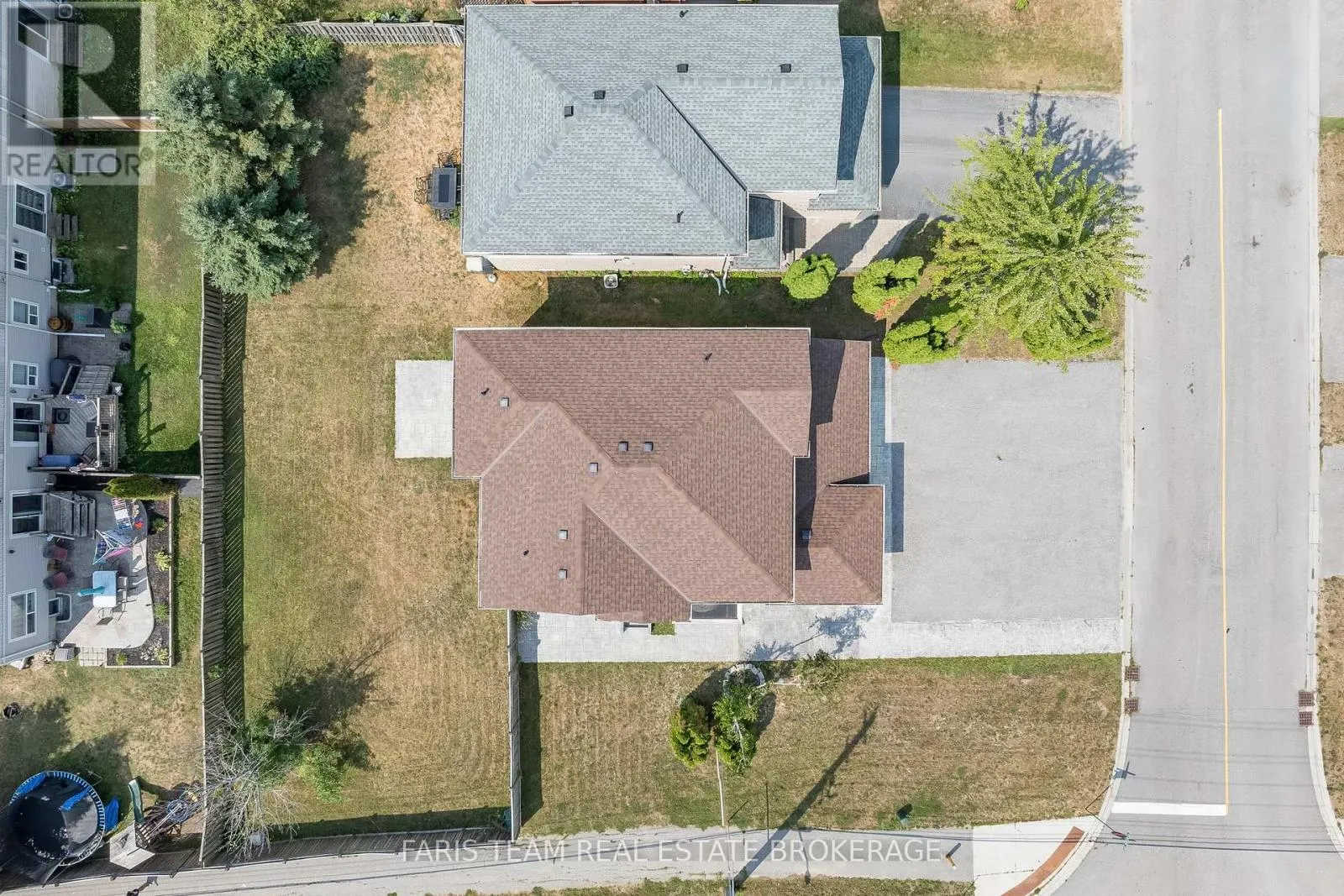 2 VANESSA DRIVE
