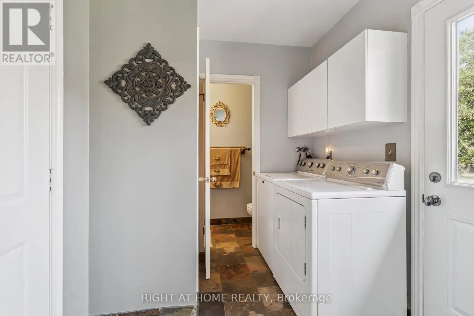 6216 SUNNIDALE TOSORONTIO TOWNLINE
