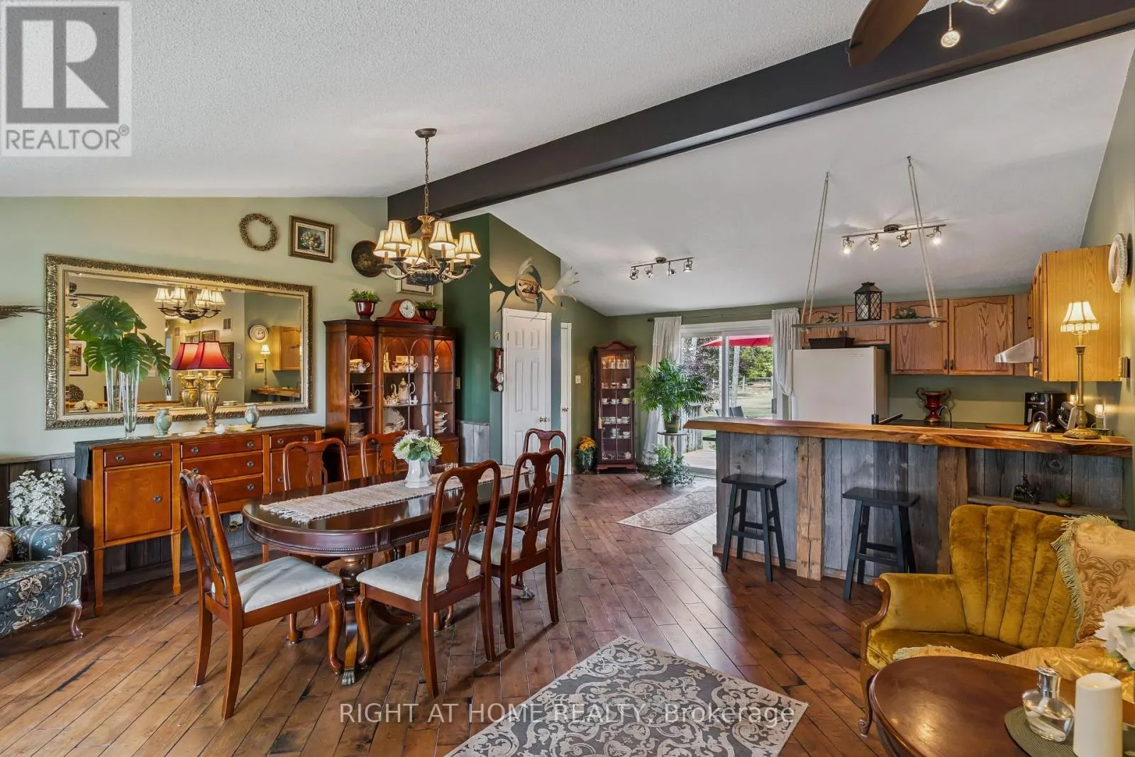 6216 SUNNIDALE TOSORONTIO TOWNLINE