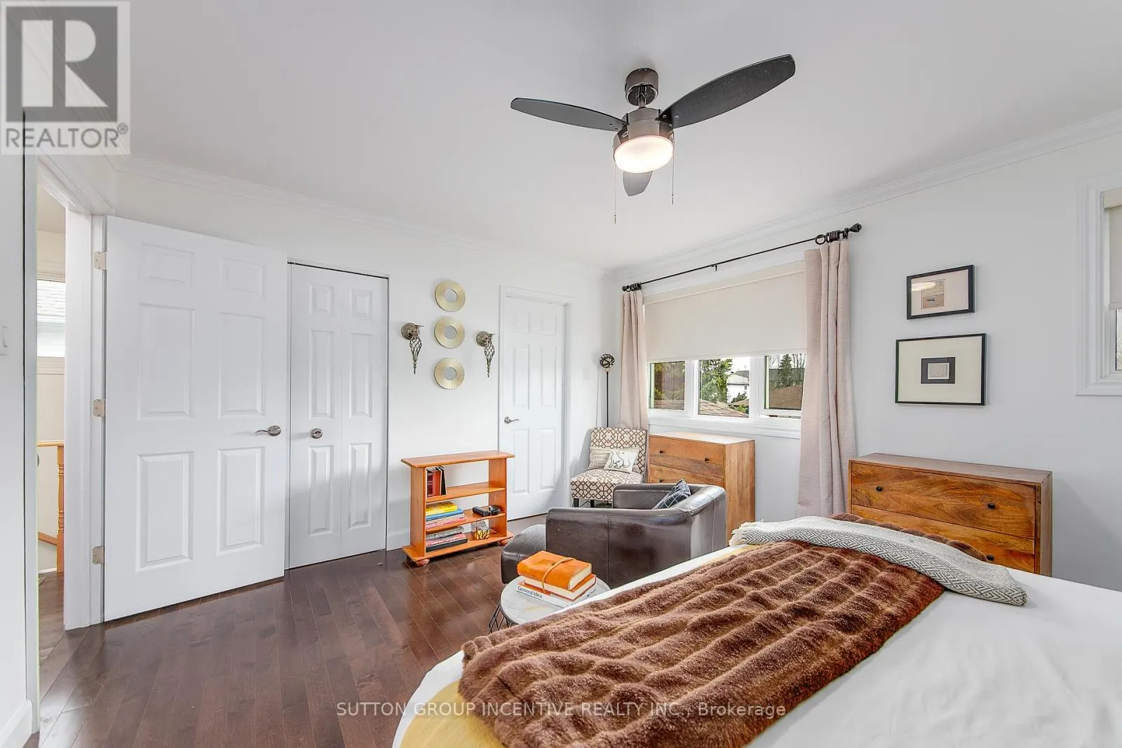 25 ROSENFELD DRIVE