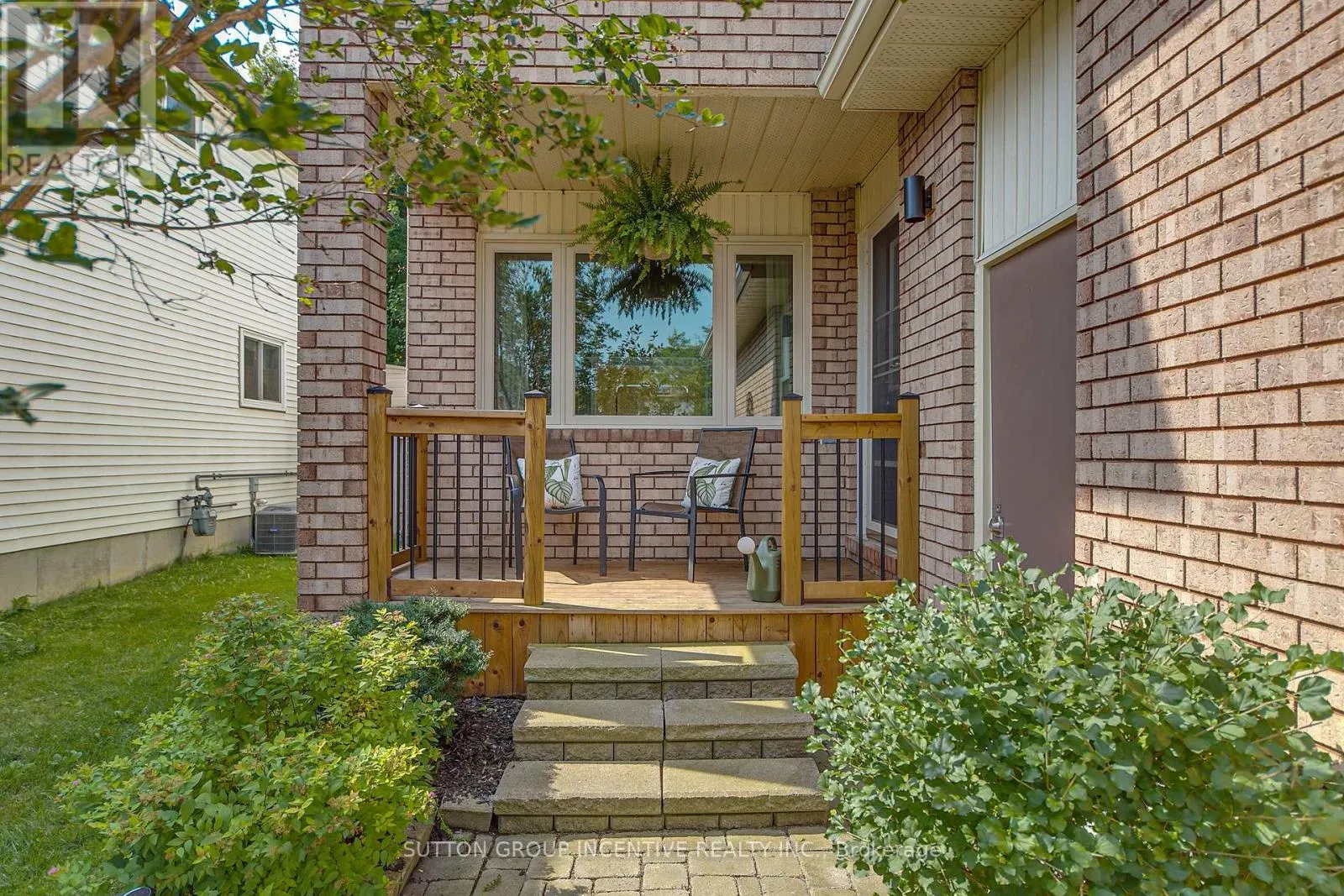 25 ROSENFELD DRIVE