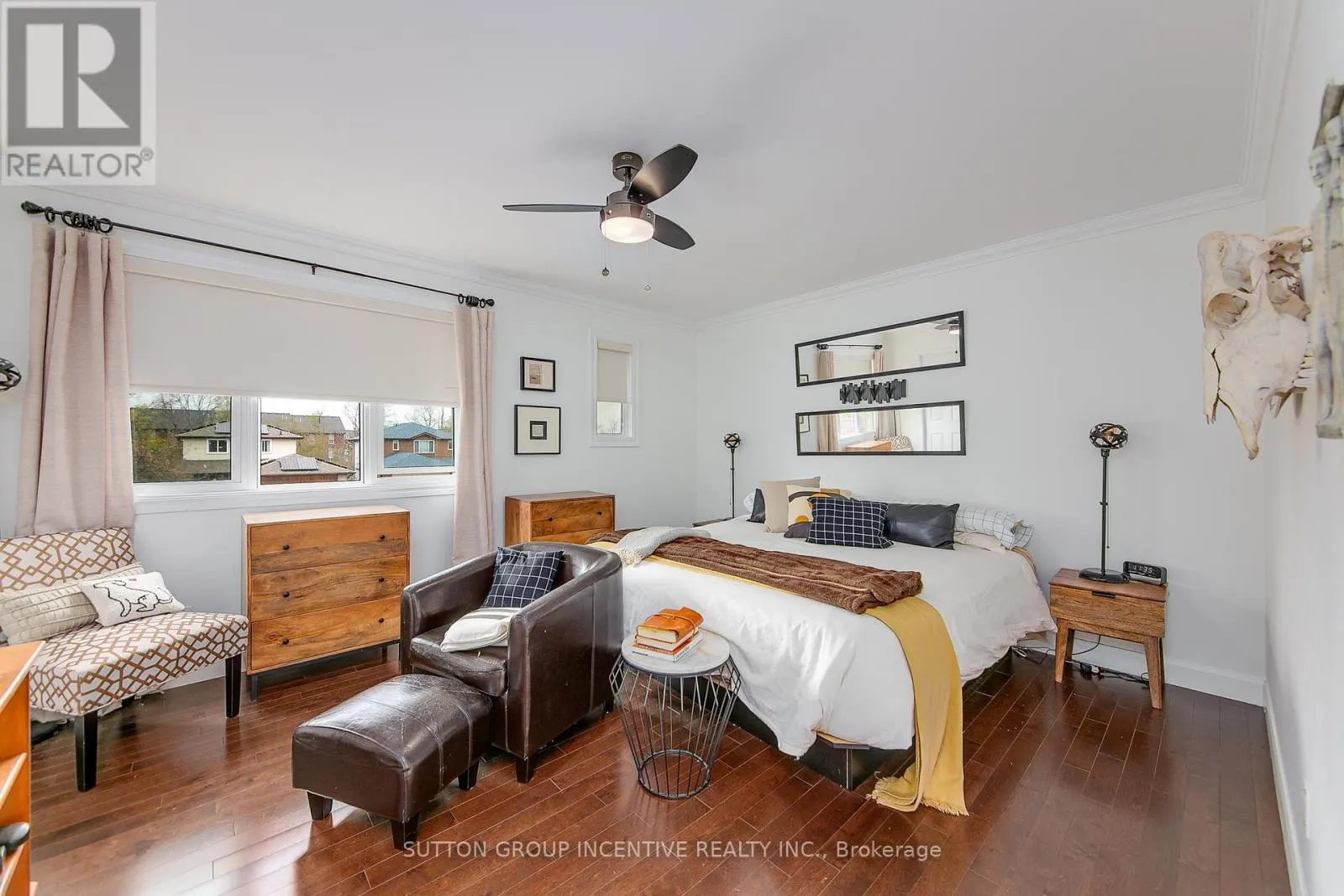 25 ROSENFELD DRIVE