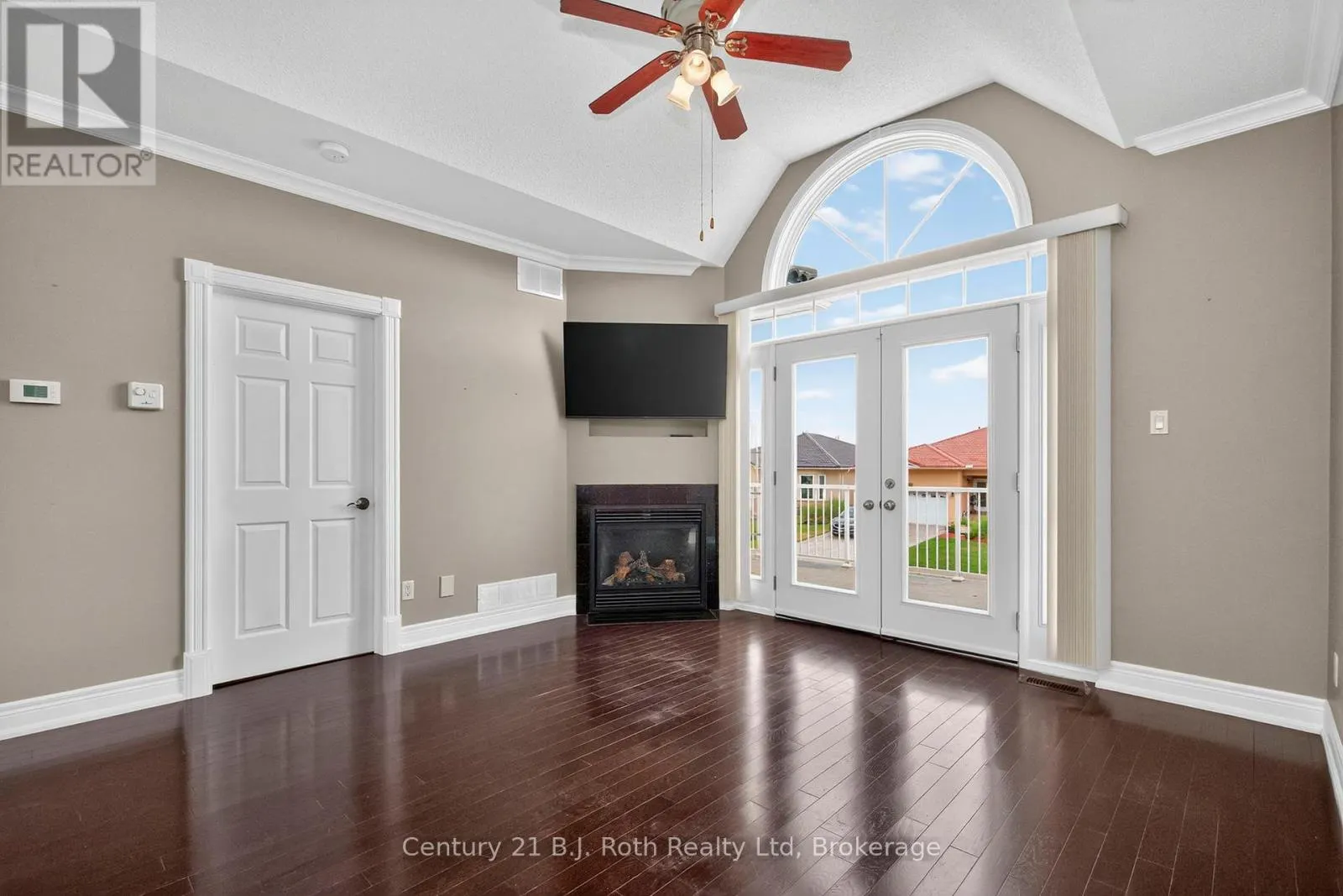 626 TAYLOR DRIVE