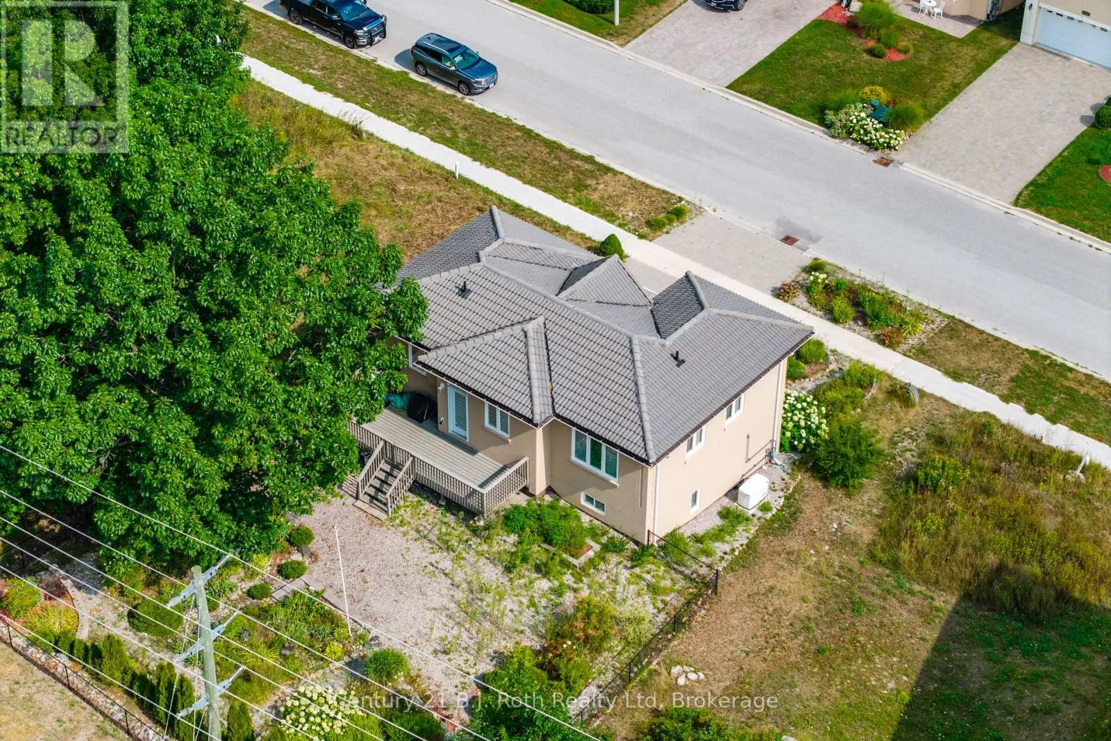 626 TAYLOR DRIVE