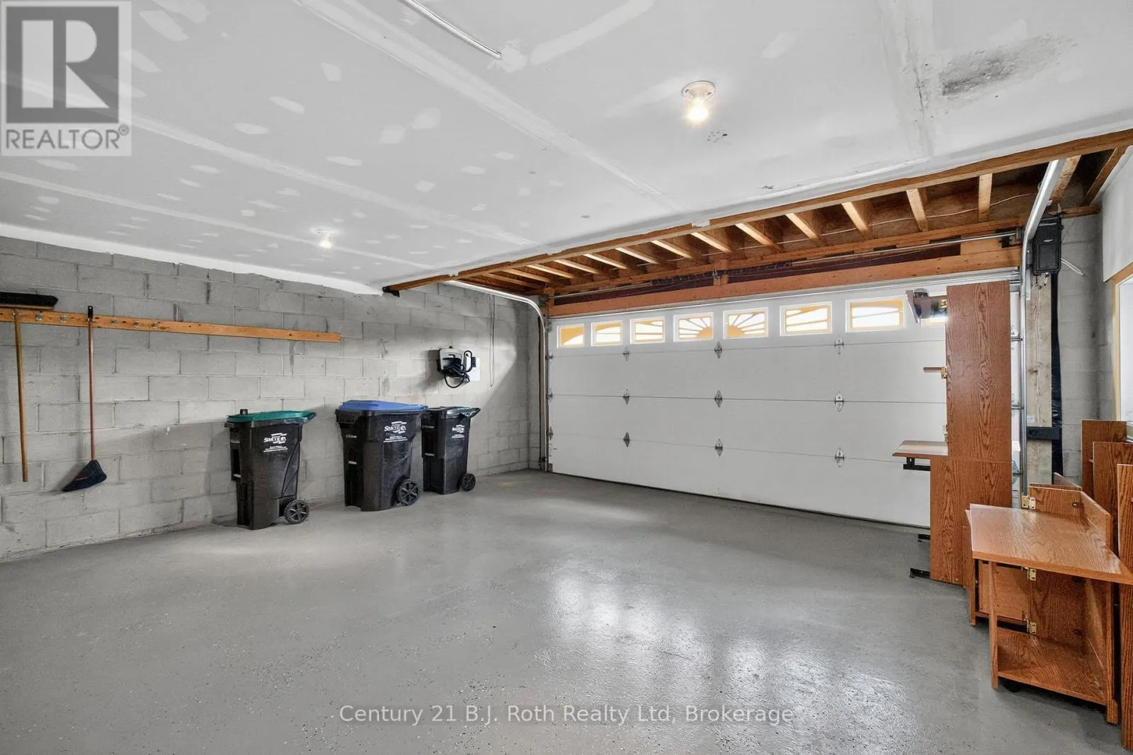626 TAYLOR DRIVE