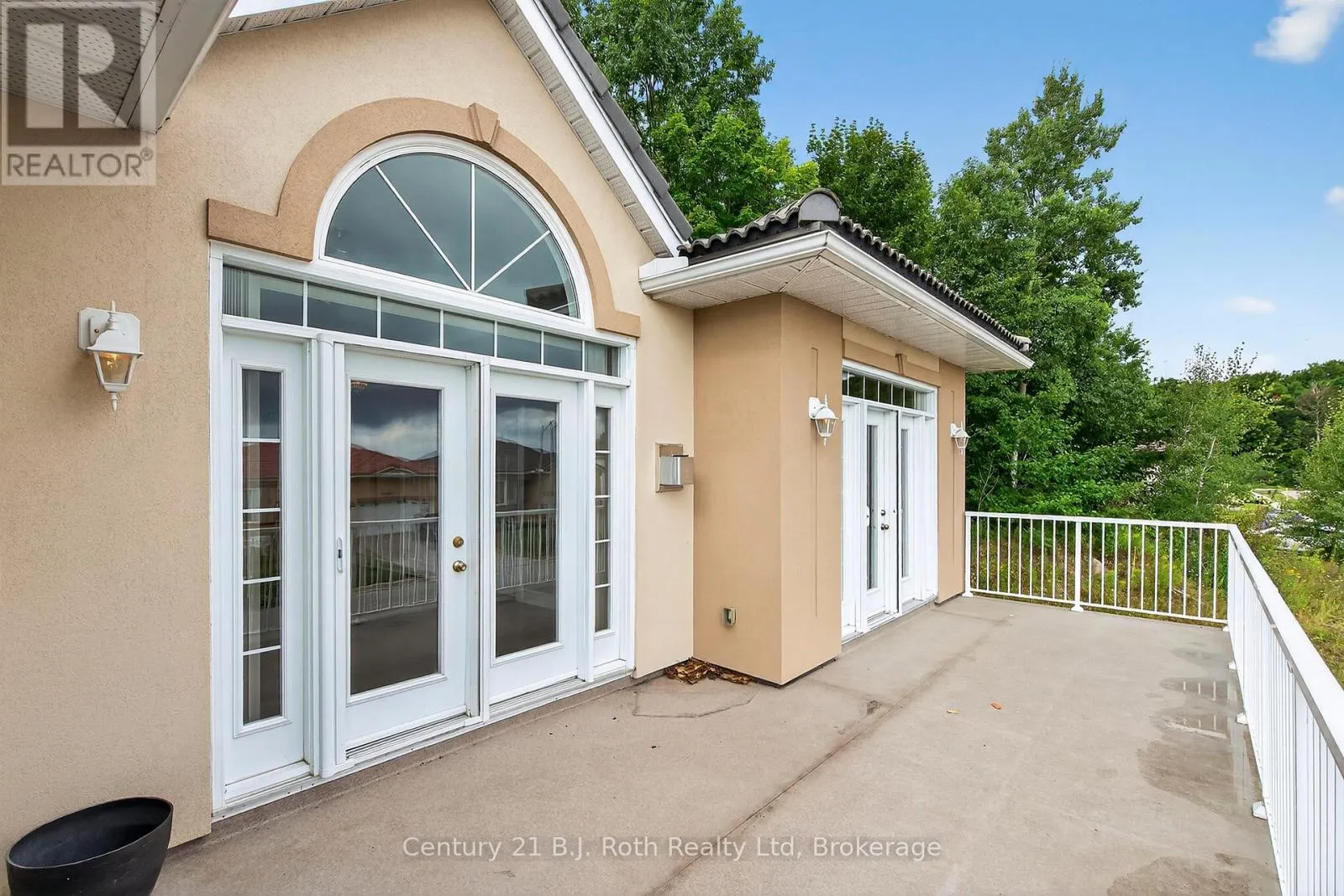 626 TAYLOR DRIVE