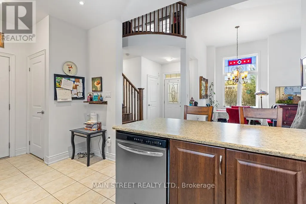 36 SAVANNAH CRESCENT